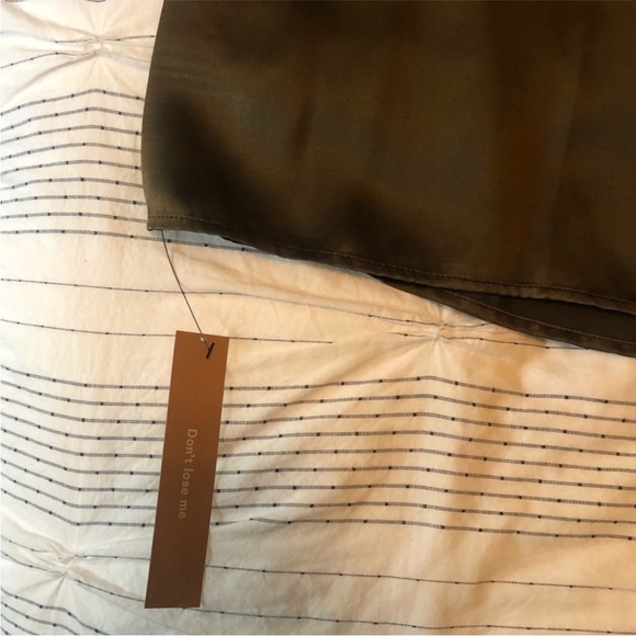 NWT Reformation Robbie silk mini skirt in army green - Picture 5 of 10